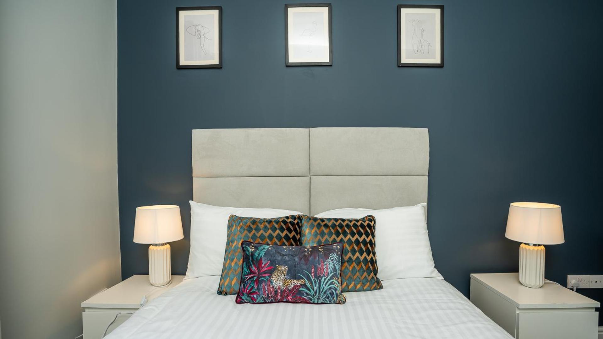 Apartment 2 Bdr & 1 Bdr At Queens Uni By Breaks Belfast