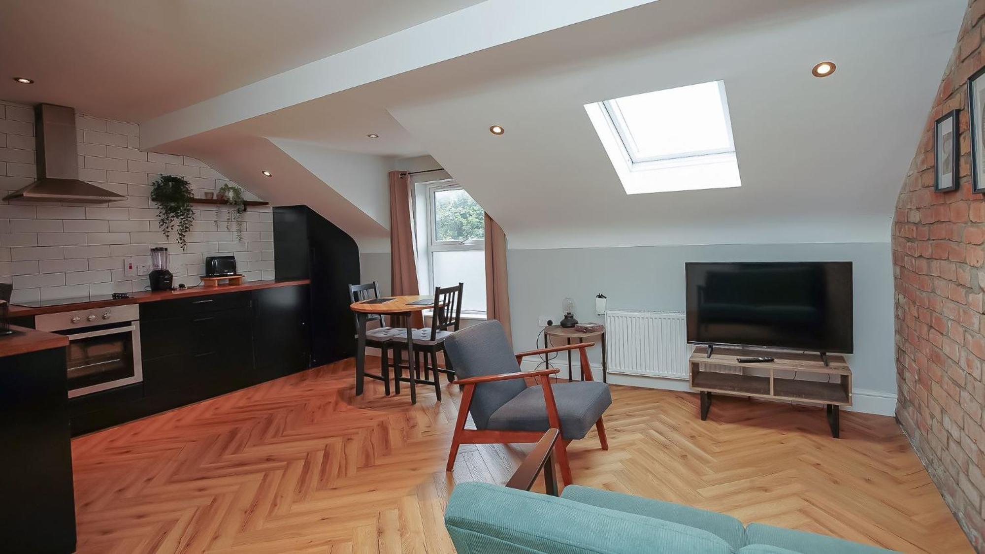 Apartment 2 Bdr & 1 Bdr At Queens Uni By Breaks Belfast
